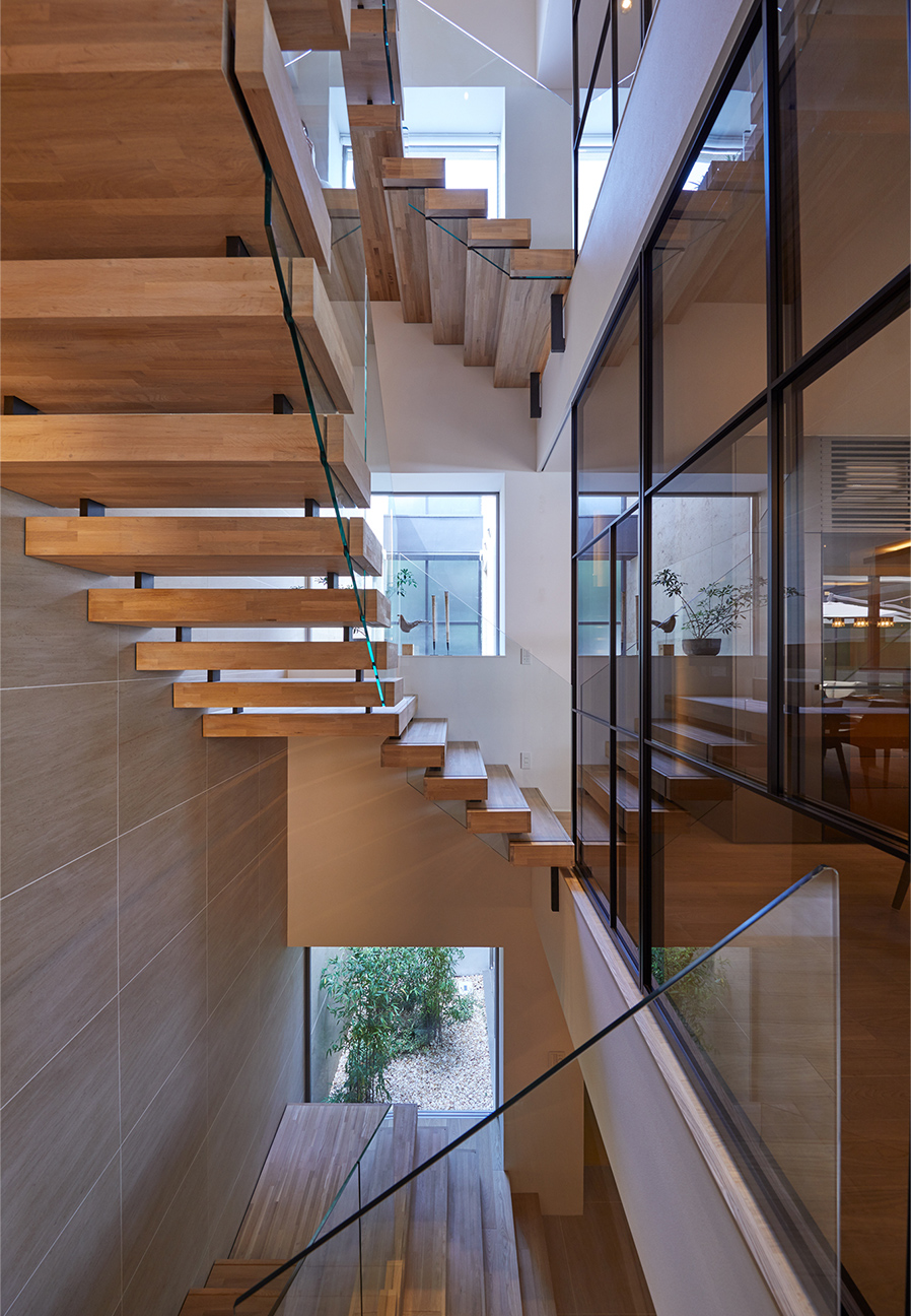 建築を見せる間接照明