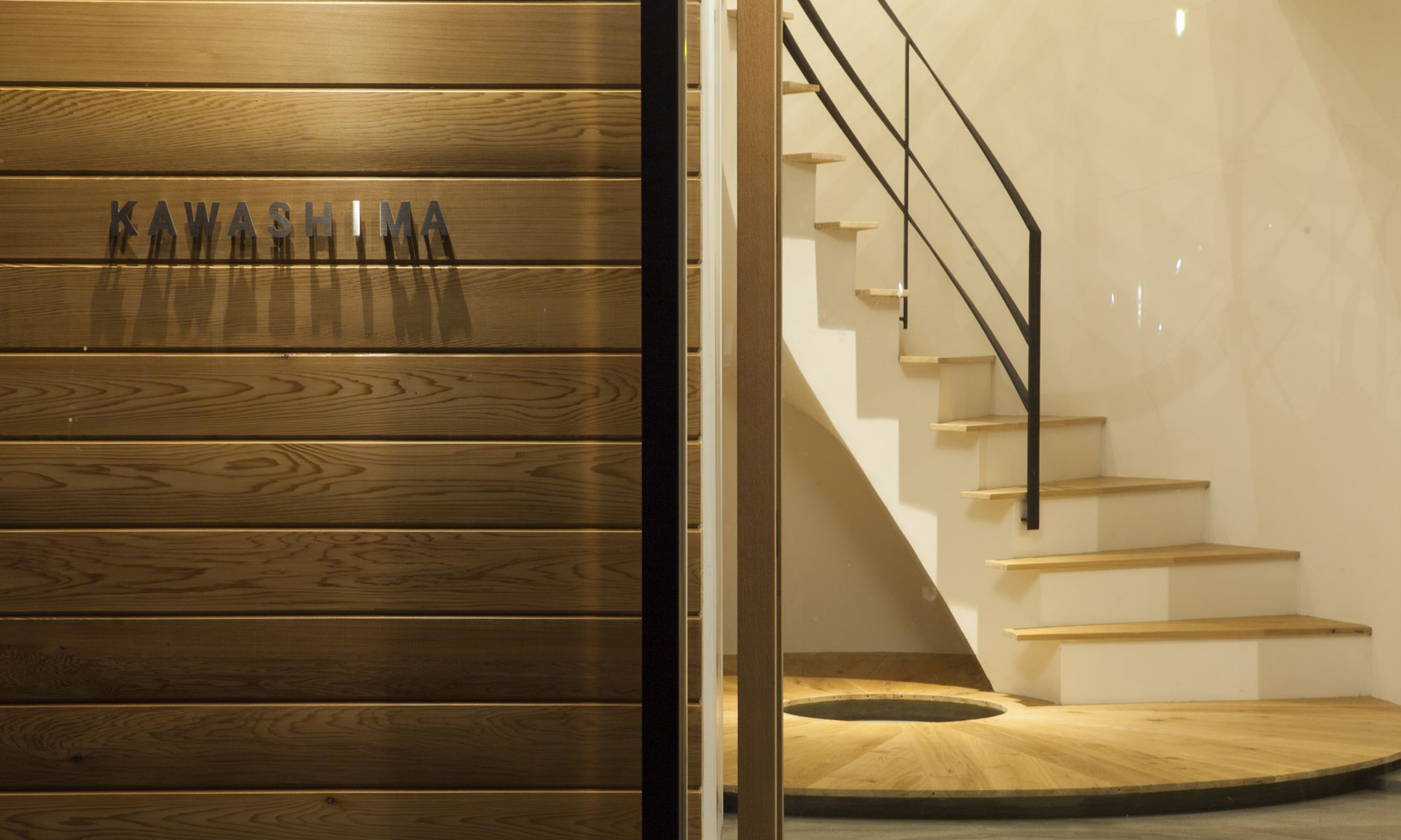 建築と調和する明かり