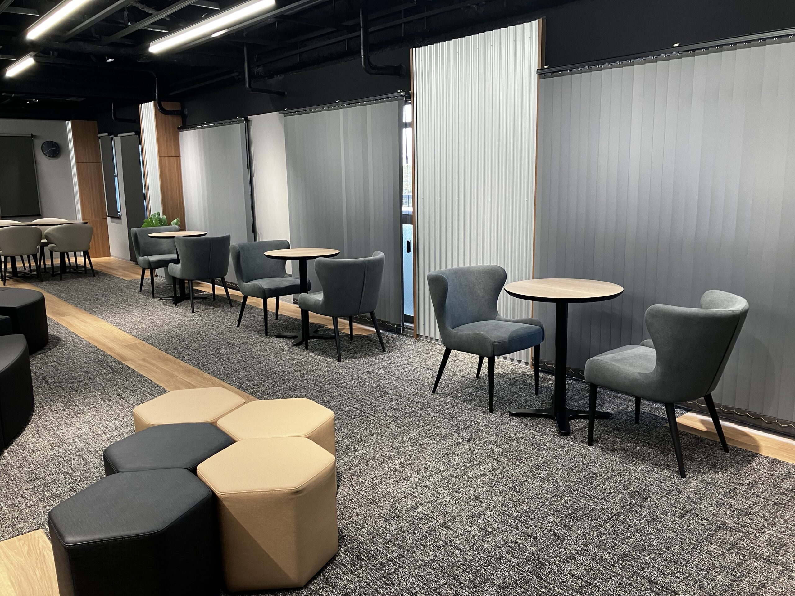 カフェ風オフィス