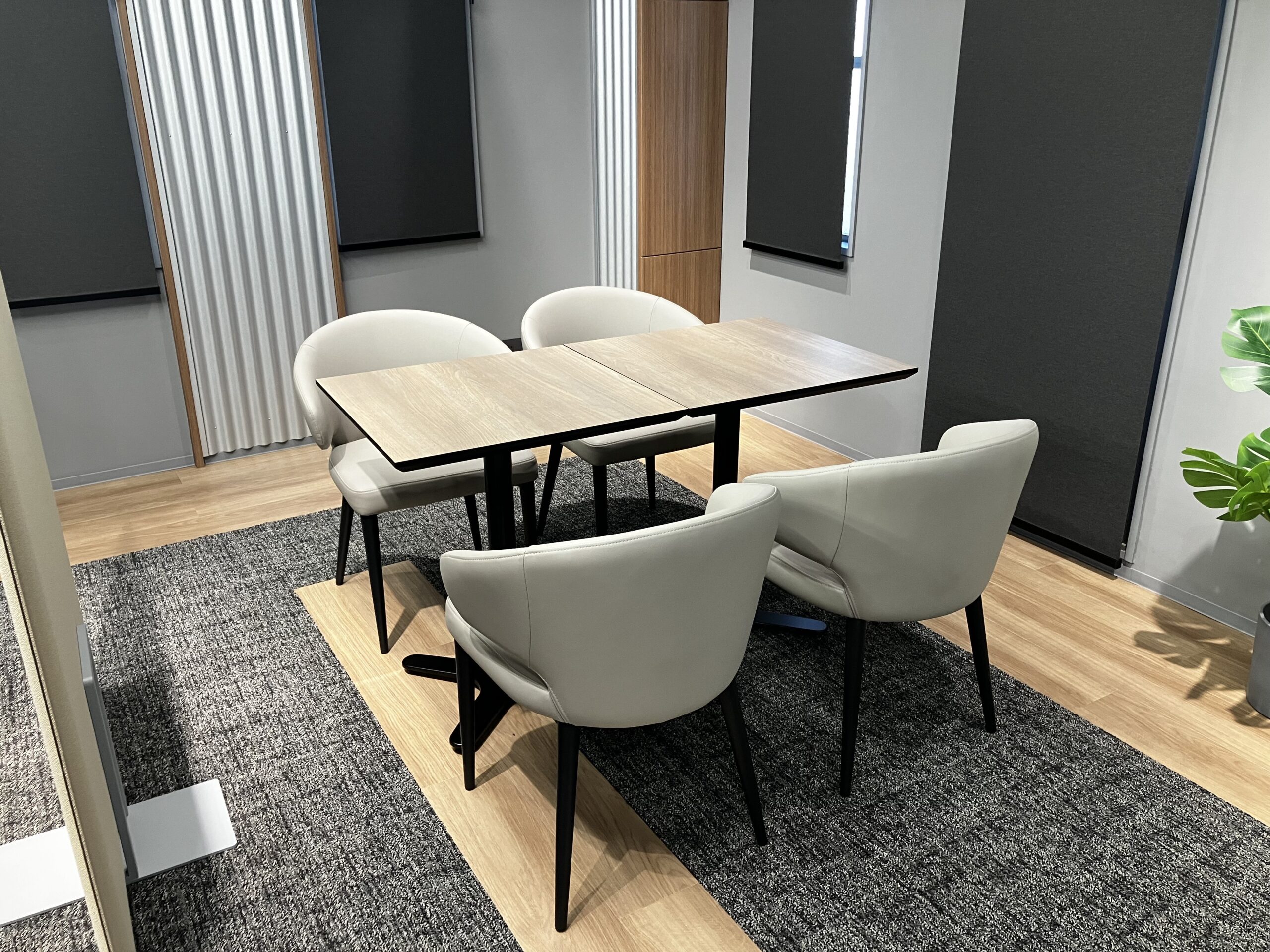 カフェ風オフィス